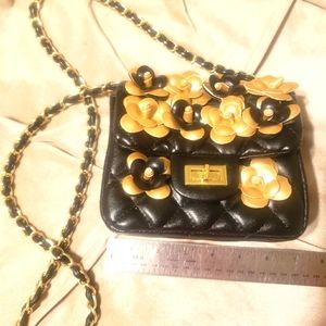 Black Faux Leather Purse w/flowers